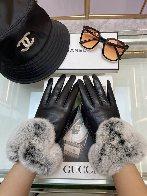Chanel gloves hm104